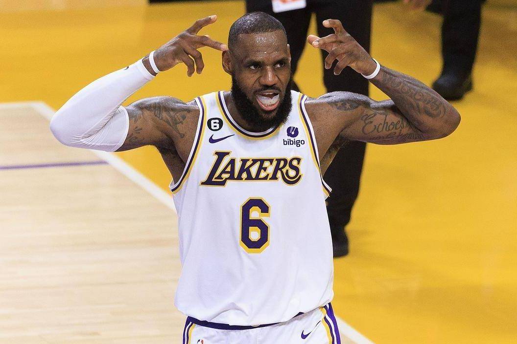 詹姆斯关键节点势不可挡，中国队带队取胜！